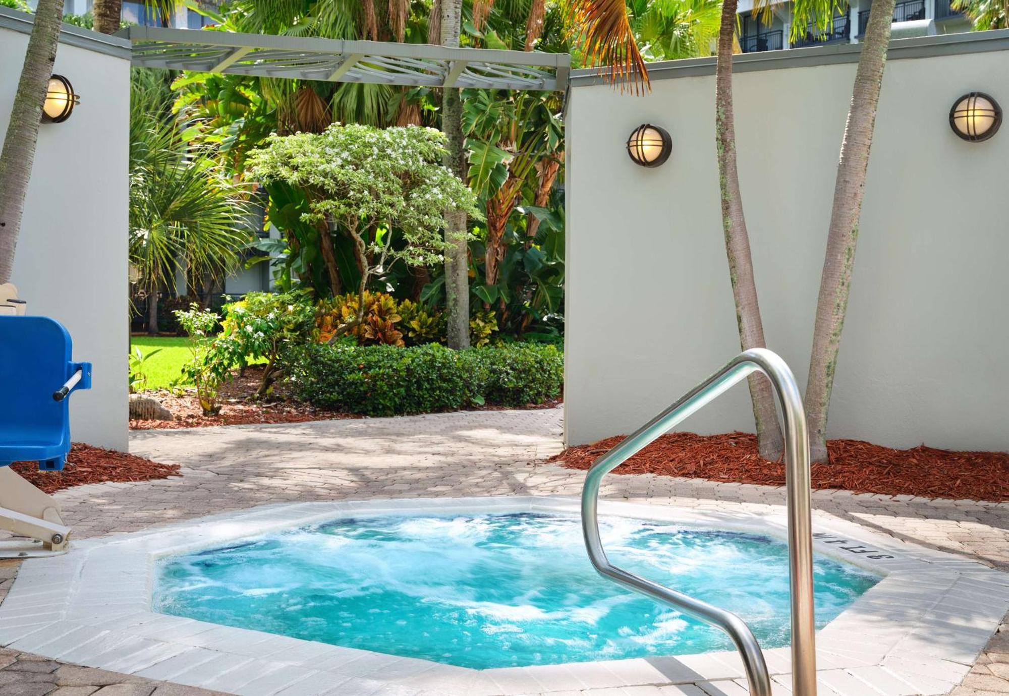 Doubletree By Hilton Palm Beach Gardens Eksteriør billede