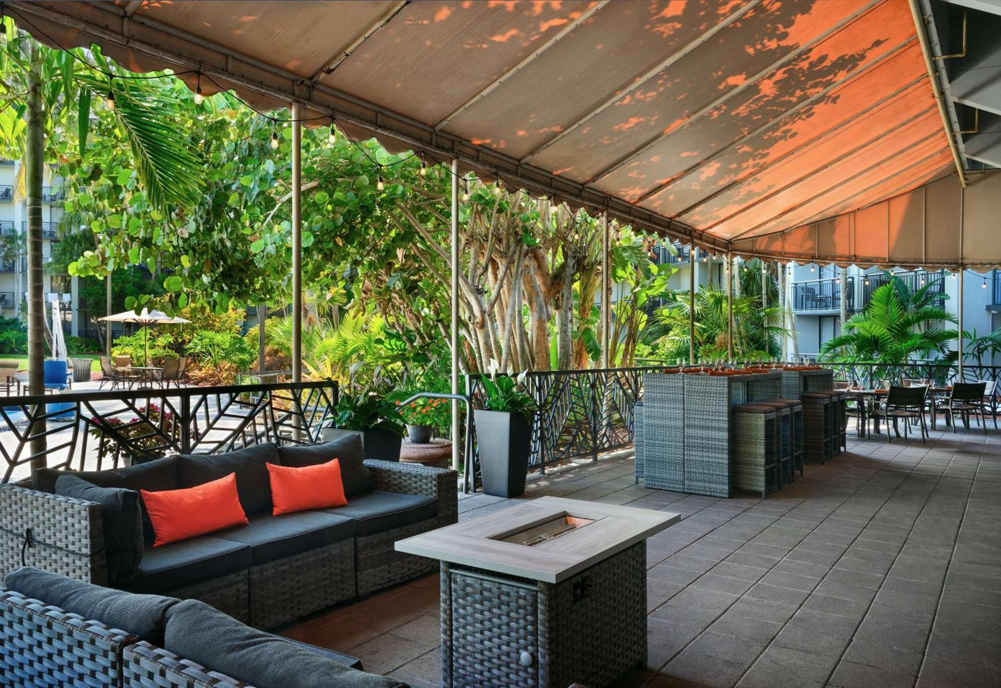 Doubletree By Hilton Palm Beach Gardens Eksteriør billede